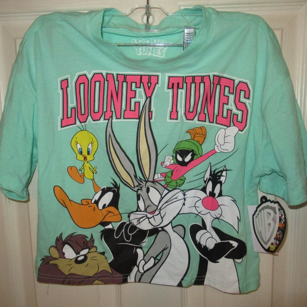 Cropped looney tunes tee shirt girls medium 7/8 NWT